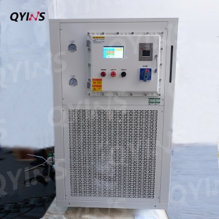 高低溫一體機(jī) 補液槽容積 100L 控溫： -30℃~200℃